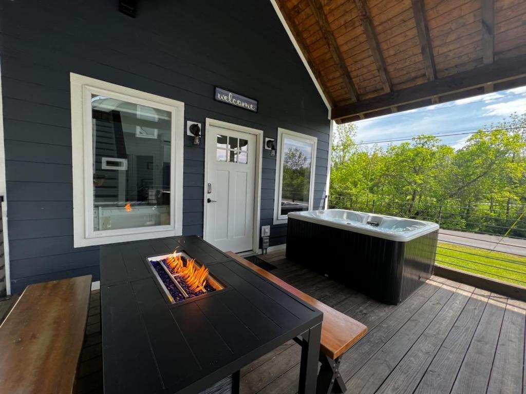 Apartamento Modern Smoky Mountain Tiny House Pigeon Forge Exterior foto