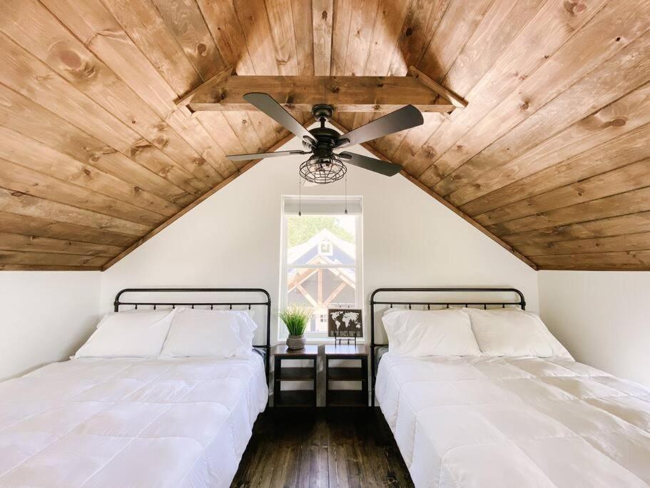 Apartamento Modern Smoky Mountain Tiny House Pigeon Forge Exterior foto