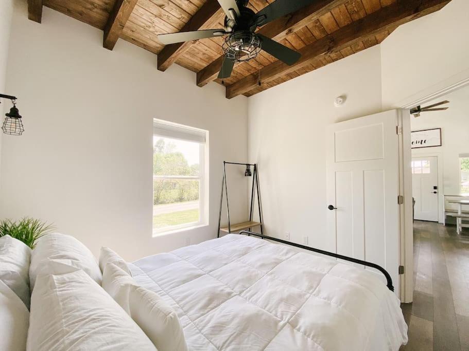 Apartamento Modern Smoky Mountain Tiny House Pigeon Forge Exterior foto
